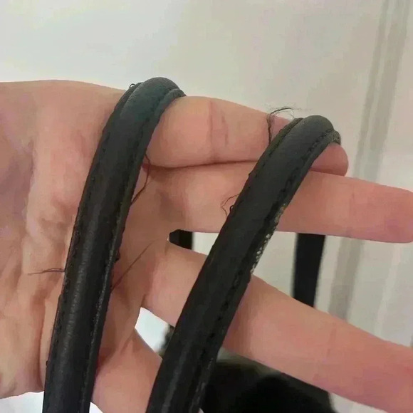 Coach Madison Large Shoulder Bag - C1481-32721 - Printed Signature Fabric - Picture 4 of 16